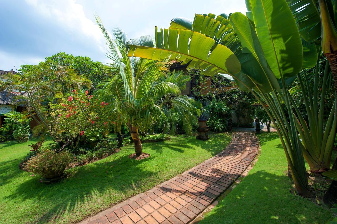 Pondok Agung Bed & Breakfast Nusa Dua  Buitenkant foto